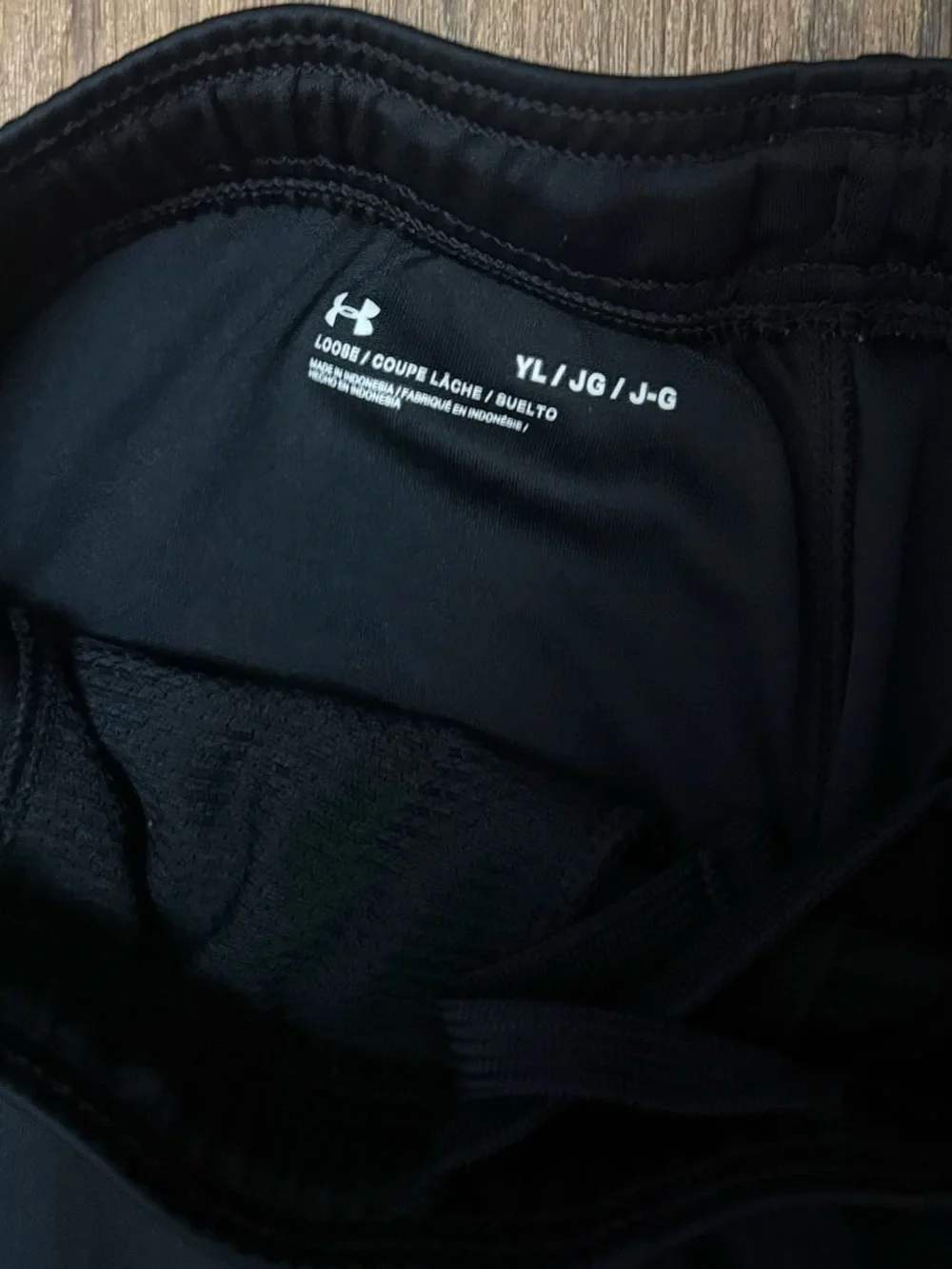 Under Armour Black Youth Performance Shorts with Inner Liner - Picture 1 of 2